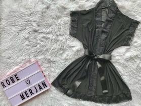 Robe de cetim cor preto tamanho p