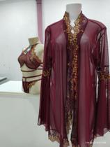 Roby de Seda com manga longa na côr vinho Roby de Seda com manga longa na côr vinho