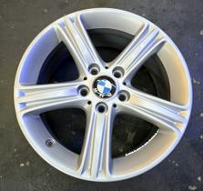 RODA BMW 320i ARO 17 ORIGINAL AVULSA