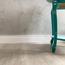 Rodapé de Poliestireno 12CMX15MM Frisado 2,4METRO Linear Branco Graddus 2,4 m - Branco