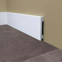 Rodapé de Poliestireno Branco Frisado Rígido Resistente a Umidade 10cm X 100cm