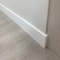 Rodapé Poliestireno Liso Branco 2,4 m - Branco
