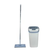 Rodo Flat Mop e Balde Lava e Seca Profissional com 2 Refis Limpeza Prática Rodo Flat Mop e Balde Lava e Seca Profissional com 2 Refis Limpeza Prática