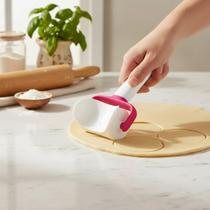 Rolo Cortador Circular Redondo 7cm Para Massas Pasta Americana Biscoitos Rosquinhas Linha Confeiteiro