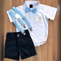 Roupa Bebê Tema Batizado Body Curta Branco Bermuda Color Marinho Suspensório e Gravata Azul Claro