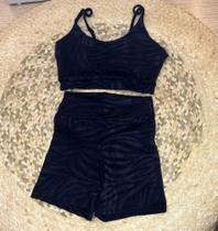 Roupa de academia