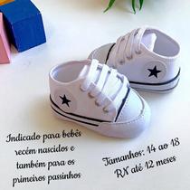 Roupa de Bebê Kit 5 Peças: Body Bebê Inter + 2 Shorts, 1 Tênis Star e 1 Prendedor de Chupetas Menino Menina