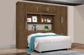 Roupeiro Modulado Com Cabeceira Báu CAN 2.34m Casal Com Amplo Espaço Interno e Nichos Externos Para Decoração Cor Jequitiba Roupeiro Modulado Com Cabeceira Báu CAN 2.34m Casal Com Amplo Espaço Interno e Nichos Externos Para Decoração Cor Jequitiba