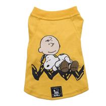 Roupinha para cães - Camiseta Snoopy e Charlie Brown Amarela Zooz Pets Roupinha para cães - Camiseta Snoopy e Charlie Brown Amarela Zooz Pets
