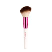 Ruby Kisses Angled Brush - Pincel Chanfrado para Blush