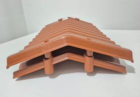 Rufa Pingadeira Capa de Muro Plástica Kit 15unidades Cor Terracota no tamanho de 33x20cm