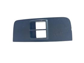 S0106 Moldura Botão Vidro Fiat Palio Siena Dianteiro Esquerdo Motorista 2006 2008 2010 2012 2015 S0106 Moldura Botão Vidro Fiat Palio Siena Dianteiro Esquerdo Motorista 2006 2008 2010 2012 2015