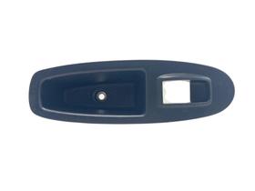 S0110 Moldura Botão Vidro Fiat Punto Traseiro Direito 2012 2013 2014 2015 2016 Original