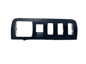 S0348 Moldura Botão Milha Porta Malas Painel Central Renault Fluence 2011 2013 2016 Original