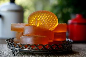 Sabonete Artesanal de Mel Puro + Própolis 100g