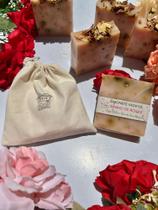 Sabonete Vegetal Banho de Rosas Hidratação Atração e Proteção 110g