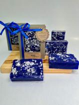 Sabonete Vegetal de Anil com Sal Grosso Artesanal 110g