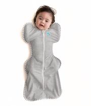 Saco de Dormir Bebê Love to Dream Swaddle UP 1.0 TOG - Cinza (2,3-3,9 kg)