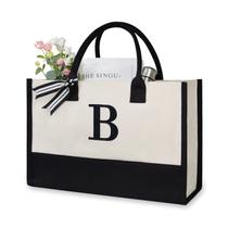 Sacola TopDesign com bordado em tela 43x30x20 cm Letra B Sacola TopDesign com bordado em tela 43x30x20 cm Letra B