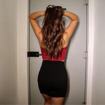 Saia Básica Preta com Pequena Fenda Saia Básica Preta com Pequena Fenda