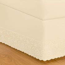 Saia Box Casal Microfibra Renda Bordada Alice Perola - Saia Box Casal Microfibra Renda Bordada Alice Perola -