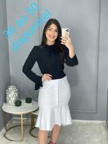 Saia branca