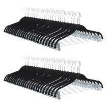 Saia, cabides e cabides Amazon Basics Velvet com clipes, pacote com 50 Saia, cabides e cabides Amazon Basics Velvet com clipes, pacote com 50