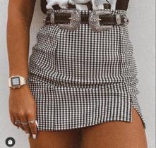 Saia Curta Preto e Branco Saia Curta Preto e Branco