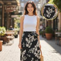 Saia Envelope Elegance Estampada Leveza, Charme e Sofisticação Preto Saia Envelope Elegance Estampada Leveza, Charme e Sofisticação Preto