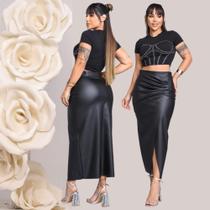 Saia Feminina Transpassada Preta Material Sintético Fake Acinturada Fenda Frontal Moda Elegante Saia Feminina Transpassada Preta Material Sintético Fake Acinturada Fenda Frontal Moda Elegante