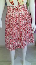 Saia godê branca e vermelha