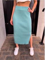 Saia Midi Canelada Tricot com Fenda Lateral Tendência Conforto