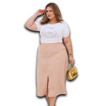 Saia Midi Longuete Linho Tebas c/ Bolso e Fenda na Frente Plus Size Saia Midi Longuete Linho Tebas c/ Bolso e Fenda na Frente Plus Size