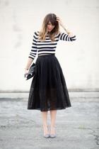 Saia midi preta veste do M ao G Saia midi preta veste do M ao G
