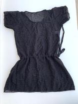 Saída De Praia Feminina Moderna Com Detalhes Para o Verão Saída De Praia Feminina Moderna Com Detalhes Para o Verão