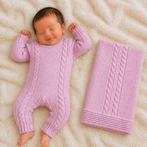 Saida maternidade 2pçs em tricot macacão e manta menino e menina