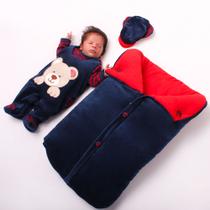 Saída Maternidade Plush Jardineira Urso Teddy com Saco de Dormir 04Peças Saída Maternidade Plush Jardineira Urso Teddy com Saco de Dormir 04Peças