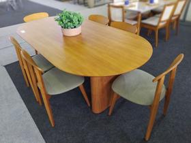 Sala de Jantar Tampo Oval 6 Cadeiras Hórus Requinte Salas