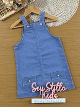 Salopete Infantil Animê Jeans com Brilho Salopete Infantil Animê Jeans com Brilho