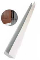 salva porta de madeira contra umidade