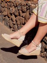 Sandália Alelí Anabela 7 cm Camurça Pedra