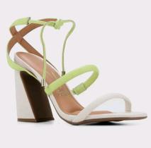 sandalia amarraçaõ - branco / verde