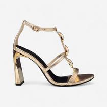 Sandália Bebecê Metalizada com Salto Alto Geométrico Dourada Sandália Bebecê Metalizada com Salto Alto Geométrico Dourada