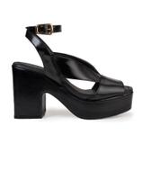 Sandália Bebecê Plataforma com Tiras Cruzadas e Salto Bloco Sandália Bebecê Plataforma com Tiras Cruzadas e Salto Bloco