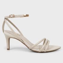 Sandália Bebecê Salto Fino Bico Folha Off White Sandália Bebecê Salto Fino Bico Folha Off White