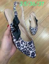 Sandália bico fino de onça com lasço Sandália bico fino de onça com lasço