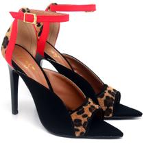 Sandália Bico Folha Salto Alto em Couro Preto/Onça Ella's Sandália Bico Folha Salto Alto em Couro Preto/Onça Ella's