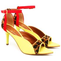 Sandália Bico Folha Salto Médio em Couro Siciliano Onça Ella's Sandália Bico Folha Salto Médio em Couro Siciliano Onça Ella's