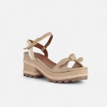 Sandália Bloquinho Em Couro Fivela Detalhe Em Laço Nude