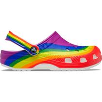 Sandália crocs classic rainbow dye clog rainbow